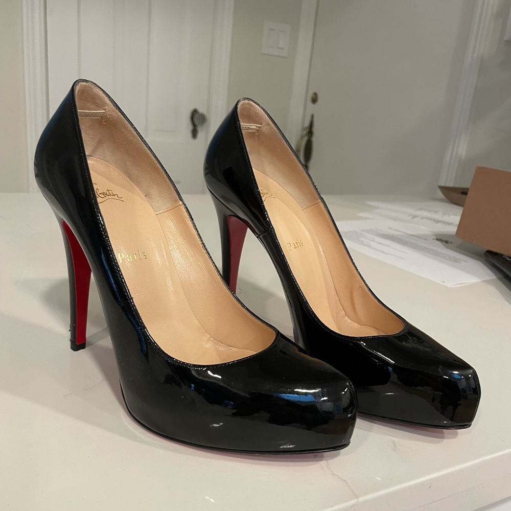 Christian Louboutin Rolando Pump